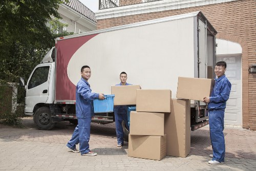Commercial delivery and furniture transport service in Tokyngton